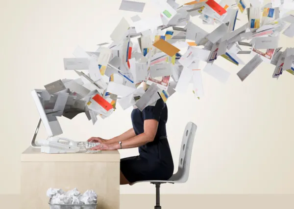 Overcommunication Impact on Team Clarity
